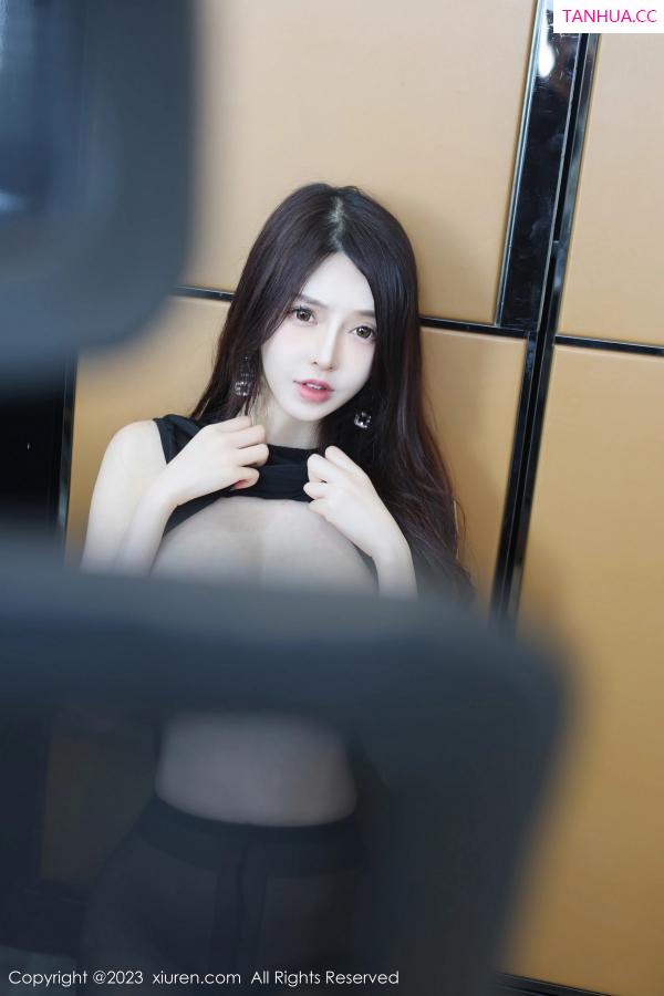吴玉 玉兔miki [XiuRen]高清写真图 2023.06.19 No.6937 玉兔miki 丝袜美腿第54张图片